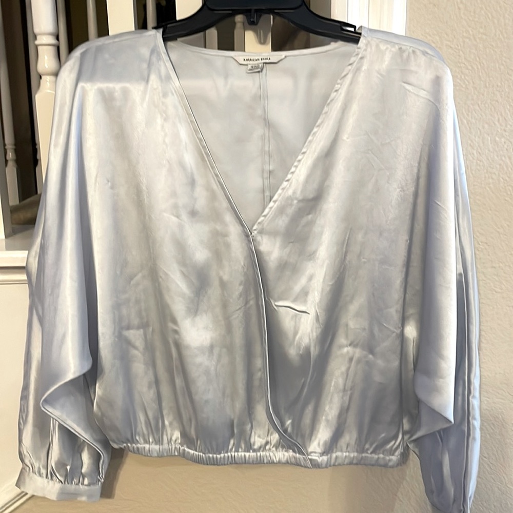 American Eagle silver grey blouse